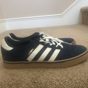 Size 10.5 Adidas skate shoe